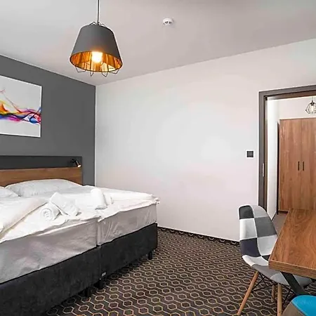 Mamut Hotel 3*