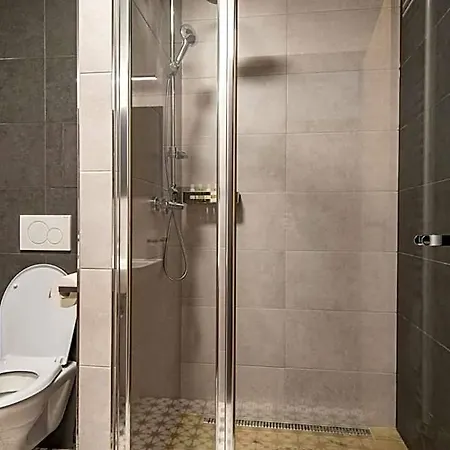 Mamut Hotel 3*